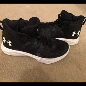 Under armor basketball shoes